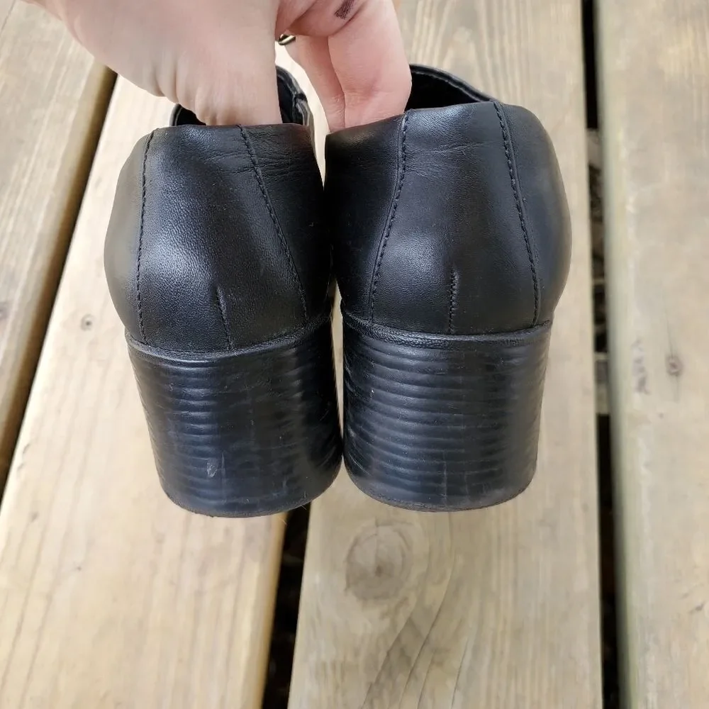 Vintage 90s y2k Clarks Square Toe Chunky Heel Black Leather Heeled Loafer Bootie
